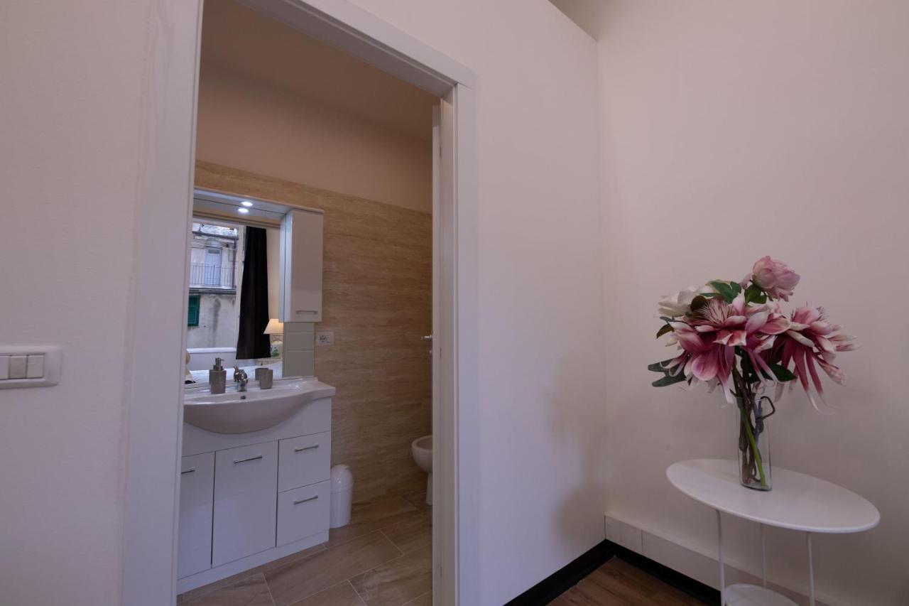 Guest House Palazzo Carmine ジェノヴァ エクステリア 写真